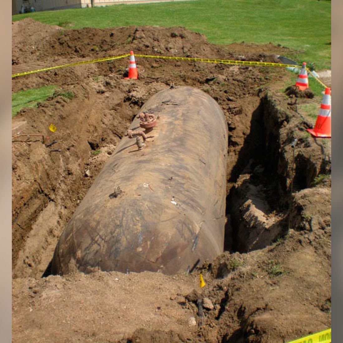 Underground Storage Tank and Soil Decontamination